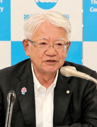 会見に臨む神戸商工会議所の川崎博也会頭＝神戸市中央区港島中町６（撮影・大島光貴）