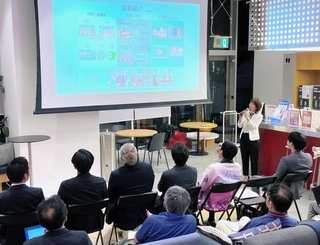 神戸のスタートアップなどが事業を紹介したイベント＝大阪市北区