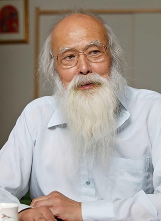 数理経済学者の宇沢弘文さん（１９２８～２０１４年）。社会的共通資本の思想で内橋克人さんと共鳴した（（ｃ）尾形文繁）