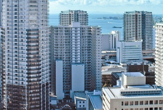 立ち並ぶマンション＝神戸市内