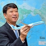 神戸空港のポテンシャルについて語る李碩雨さん＝東京都港区、大韓航空日本地域本部（撮影・広岡磨璃）