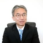 デコルテ・ホールディングスの新井賢二社長