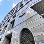 上組の本店＝神戸市中央区浜辺通４