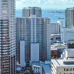 立ち並ぶマンション＝神戸市内