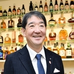 日本山村硝子の社長に就任した山村昇氏＝尼崎市西向島町