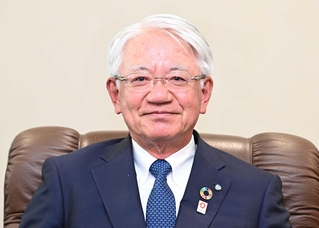 川崎博也氏