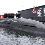 川崎重工業神戸工場で建造された海上自衛隊の潜水艦「らいげい」＝神戸市中央区