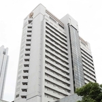 神戸ベイシェラトンホテル＆タワーズ外観＝神戸市東灘区向洋町中２