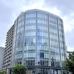 アシックスの本社が入る大和神戸ビル＝神戸市中央区三宮町１