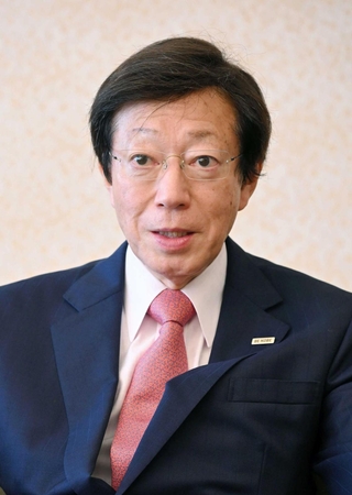 神戸空港の今後の展望などを語る久元喜造神戸市長＝神戸市役所（撮影・大田将之）