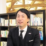 マレーシア留学サポートセンターを運営するグローバルハブジャパンの斉藤高志代表＝東京都渋谷区