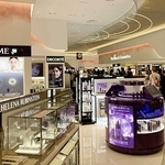 関西国際空港のウオークスルー型免税店＝大阪府泉佐野市（筆者提供）