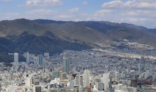 六甲山系の山々＝２０１９年４月