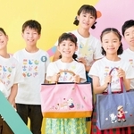 自らモデルになって体験した商品撮影（ファミリア提供）