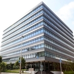 神戸製鋼所神戸本社＝神戸市中央区脇浜海岸通（撮影・斎藤雅志）