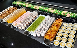 「プレミアムカルビ神戸西店」で提供する自家製デザート＝神戸市西区枝吉４