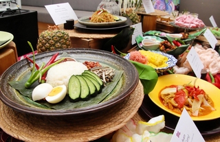 イベントで提供されるマレーシア料理＝ＡＮＡクラウンプラザホテル神戸