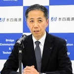 抱負を語る三輪正稔社長＝神戸市中央区小野柄通４