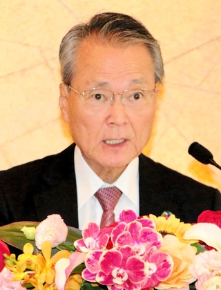 会見する経団連の筒井義信会長＝大阪市北区中之島５