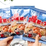 ケンミン食品とアトアのコラボ商品（アトア提供）