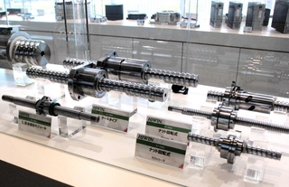 ハイウィンが製造する機械部品＝神戸市西区井吹台東町