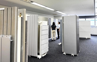外壁材などを展示するノザワのショールーム＝神戸市中央区浪花町