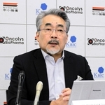 食道がんの新薬を開発したオンコリスバイオファーマの浦田泰生社長＝25日午前、神戸市中央区港島南町６