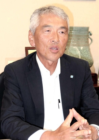 社長に就任し抱負を語る神栄の中川太郎氏＝神戸市中央区京町、神栄