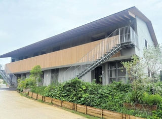 淡路島１ｓｔの外観＝淡路市生穂