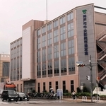 神果神戸青果の本社が入る神戸市中央卸売市場本場＝神戸市兵庫区中之島１
