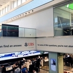 参考になるロンドン・シティ空港。ビジネス客に特化した設計。かつて全席ビジネスクラスでニューヨークと結ぶ名物路線が就航した（２０１４年、筆者撮影）
