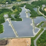 三田カルチャータウン地区のメガソーラー（兵庫県企業庁提供）
