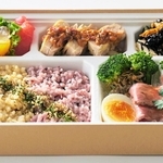 ロック・フィールドが販売する「神戸マラソン応援弁当」＝同社提供