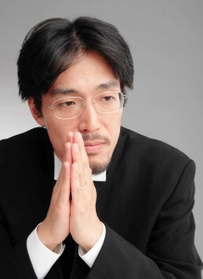 ピアニストの浦壁信二さん（提供）