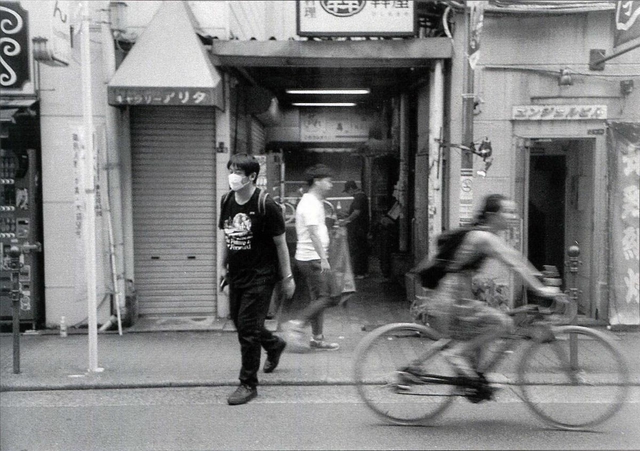 関西学院大学写真部２年生の作品「時流」