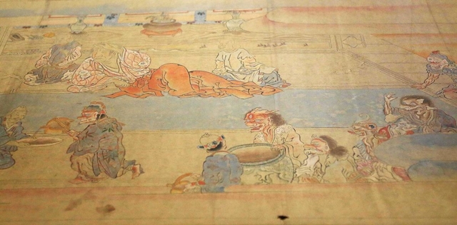 討伐のため鬼を酔わせる様子などが描かれた「大江山鬼賊退治絵巻」＝川西市多田院多田所町、多田神社