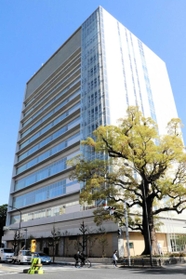 災害時に中枢となる部署を集約した西宮市役所第２庁舎＝西宮市六湛寺町
