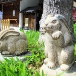 尼崎えびす神社の「招きウサギ」