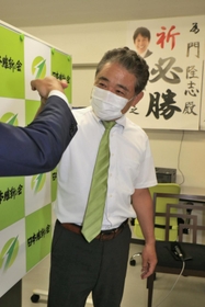 返り咲きを果たした門隆志氏＝宝塚市山本南２
