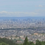 阪神間を一望できる境内。南北朝時代から城郭機能を備えて陣所にもなったという＝西宮市甲山町