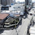 再開発の対象となっているＪＲ芦屋駅南側周辺＝芦屋市船戸町から