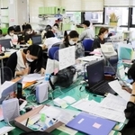 西宮市保健所２階。個人やクラスター（感染者集団）の調査に忙しい＝西宮市江上町
