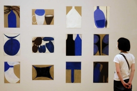 舛次崇さんが２０１１～１４年に描いた作品群＝神戸市中央区脇浜海岸通１、兵庫県立美術館
