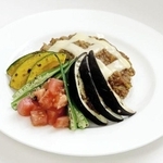 甲子園大の３品のうち「夏野菜のキーマカレー」