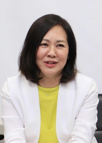 三木圭恵氏