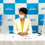 公開討論会に臨む衆院選兵庫７区の立候補者３人＝西宮市櫨塚町