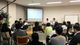 ＬＧＢＴダイバーシティセミナーの様子＝札幌市内