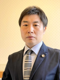 南和行弁護士