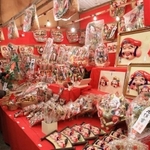 縁起物を求める参拝者＝西宮神社