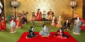 花見の様子を表現した「花観人形」＝ヨドコウ迎賓館